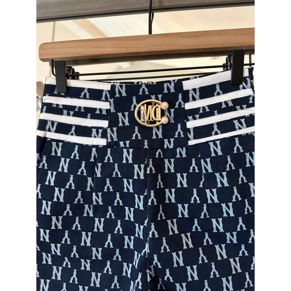 Women's Unbranded Shorts Size XS Blue New York Logo - Picture 3 of 5